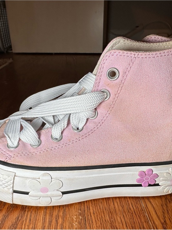 Converse Shoes - Converse Pink High-Top Canvas Kids Sneakers with Daisy Accents